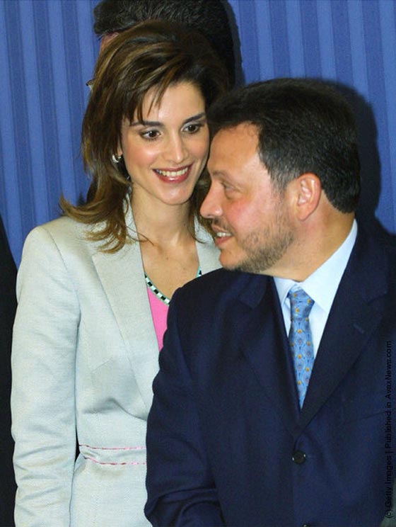 الملك الاردني يروي تفاصيل تعرفه على زوجته رانيا  وكيفية عرضه الارتباط بها صورة رقم 5