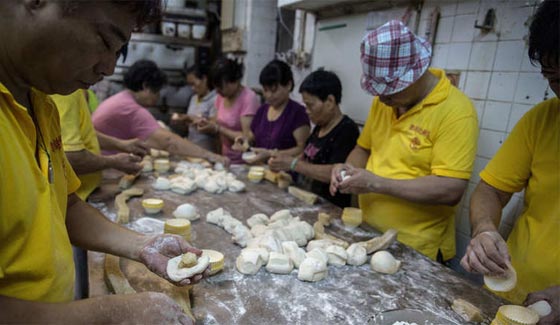 هونغ كونغ  تحتفل بآلهة البحر وتحيي اسطورة الريح والبحارة الصينيين صورة رقم 12