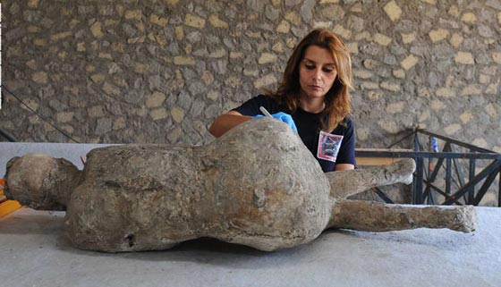 صور مثيرة.. قوم تحولوا الى حجارة عام 79 قبل ميلاد المسيح صورة رقم 3