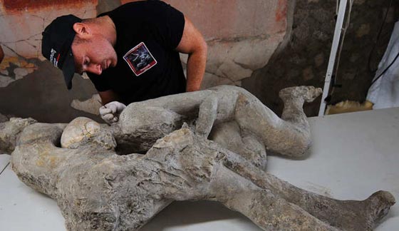 صور مثيرة.. قوم تحولوا الى حجارة عام 79 قبل ميلاد المسيح صورة رقم 9