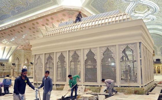 الخميني جاء لنصرة الضعفاء وتبلغ كلفة ضريحه ملياري دولار صورة رقم 3