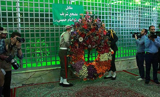 الخميني جاء لنصرة الضعفاء وتبلغ كلفة ضريحه ملياري دولار صورة رقم 7