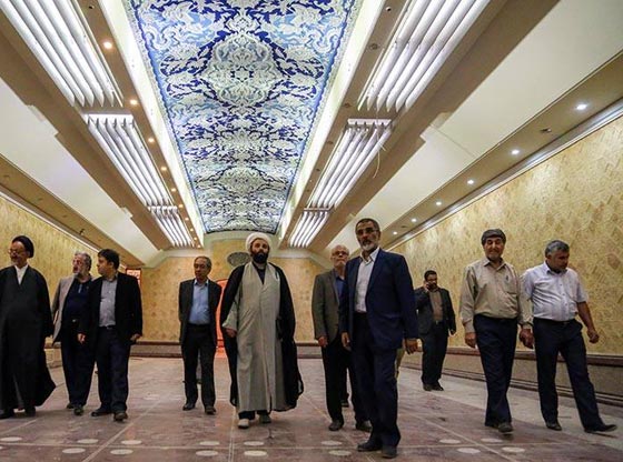 الخميني جاء لنصرة الضعفاء وتبلغ كلفة ضريحه ملياري دولار صورة رقم 14