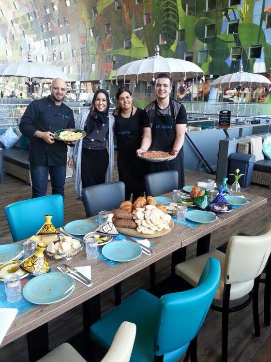 رجل يهدد أصحاب مطعم هولندي استبدل اسم اسرائيل بفلسطين صورة رقم 3 رجل يهدد أصحاب مطعم هولندي استبدل اسم اسرائيل بفلسطين صورة رقم 3