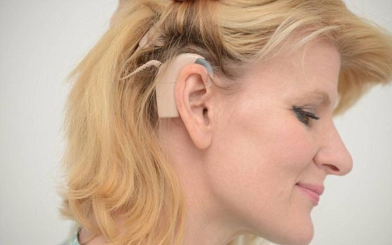 عادت اليها حاسة السمع بعد 39 عاما.. فصدمت بفقدان بصرها صورة رقم 8