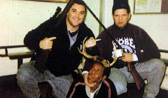 الشرطة الامريكية في صورة جديدة تفضح عنصريتها.. شاهدها واحكم بنفسك صورة رقم 1