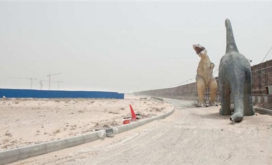 صور الامارات والتناقض بين التقاليد والحداثة صورة رقم 2 صور الامارات والتناقض بين التقاليد والحداثة صورة رقم 2