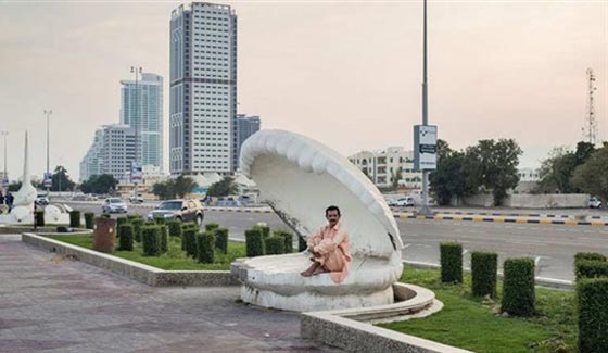 صور الامارات والتناقض بين التقاليد والحداثة صورة رقم 3 صور الامارات والتناقض بين التقاليد والحداثة صورة رقم 3