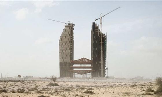 صور الامارات والتناقض بين التقاليد والحداثة صورة رقم 6 صور الامارات والتناقض بين التقاليد والحداثة صورة رقم 6