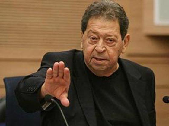 وزير الحرب الاسرائيلي متهم بالفساد وغسل الاموال الطائلة وخيانة الامانة!! صورة رقم 3 وزير الحرب الاسرائيلي متهم بالفساد وغسل الاموال الطائلة وخيانة الامانة!! صورة رقم 3