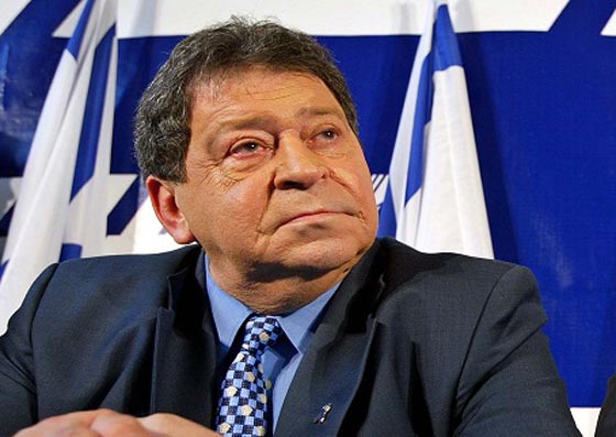 وزير الحرب الاسرائيلي متهم بالفساد وغسل الاموال الطائلة وخيانة الامانة!! صورة رقم 4 وزير الحرب الاسرائيلي متهم بالفساد وغسل الاموال الطائلة وخيانة الامانة!! صورة رقم 4