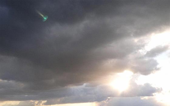 حادثة فريدة من نوعها.. ظهور مخلوقات فضائية في سماء هولندا صورة رقم 1 حادثة فريدة من نوعها.. ظهور مخلوقات فضائية في سماء هولندا صورة رقم 1