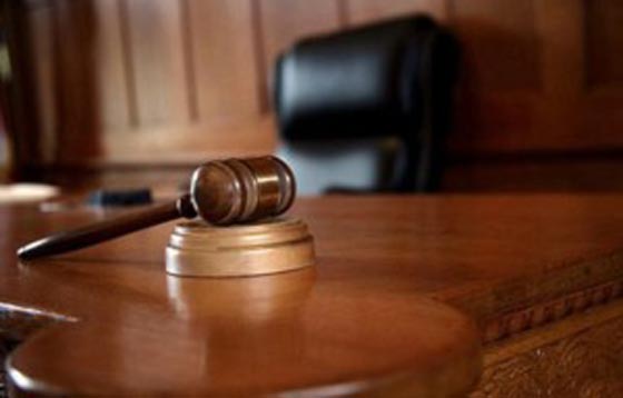 سئم من عائلته المملة فقتل والديه وزوجته وطفله في عيد الحب! صورة رقم 1