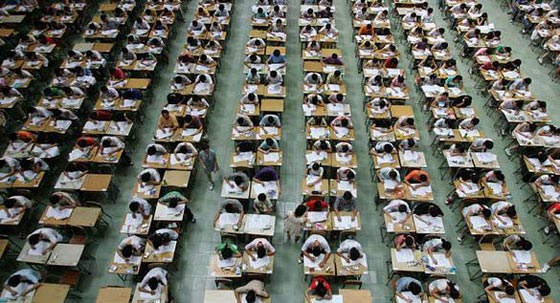 طائرة بدون طيار لمراقبة الطلاب ومنع الغش في الامتحانات صورة رقم 1 طائرة بدون طيار لمراقبة الطلاب ومنع الغش في الامتحانات صورة رقم 1