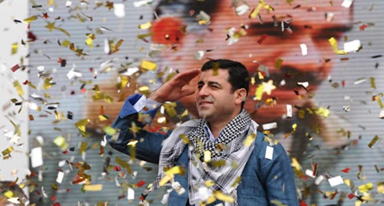 شرارة دميرطاش لسعت اوباما الأكراد وايقظته من الحلم على كابوس صورة رقم 4