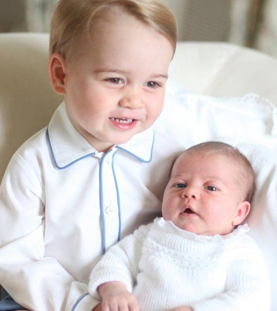 صور الامير جورج مع شقيقته الاميرة شارلوت اليزابيث ديانا صورة رقم 3 صور الامير جورج مع شقيقته الاميرة شارلوت اليزابيث ديانا صورة رقم 3