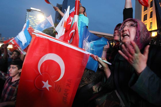 رياح التغيير تهب في تركيا والحزب الحاكم يتراجع صورة رقم 1 رياح التغيير تهب في تركيا والحزب الحاكم يتراجع صورة رقم 1