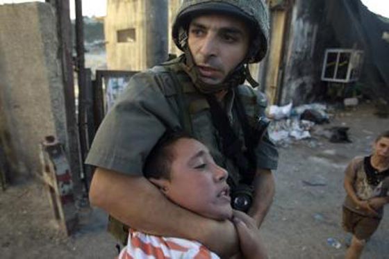 اسرائيل ترتكب جرائم فظيعة بحق الاطفال الفلسطينيين.. وتسيء معاملتها لهم بانتظام صورة رقم 2 اسرائيل ترتكب جرائم فظيعة بحق الاطفال الفلسطينيين.. وتسيء معاملتها لهم بانتظام صورة رقم 2