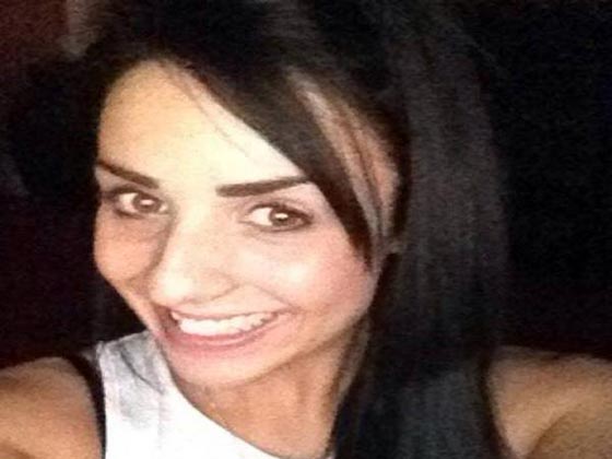 طفل (3 سنوات) وحيد في المنزل مع جثة والدته صورة رقم 3