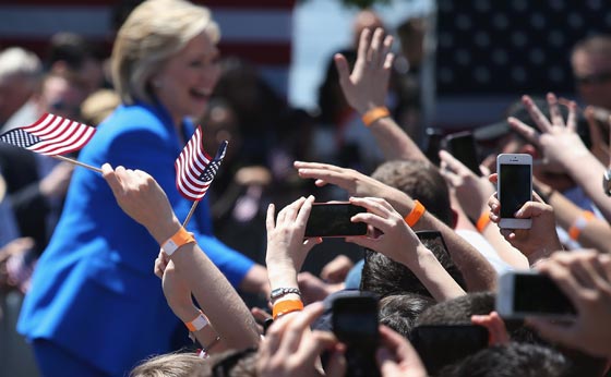 هيلاري كلنتون تدشن حملتها الانتخابية الجديدة بقولها ان امها عملت خادمة منزل!! صورة رقم 5