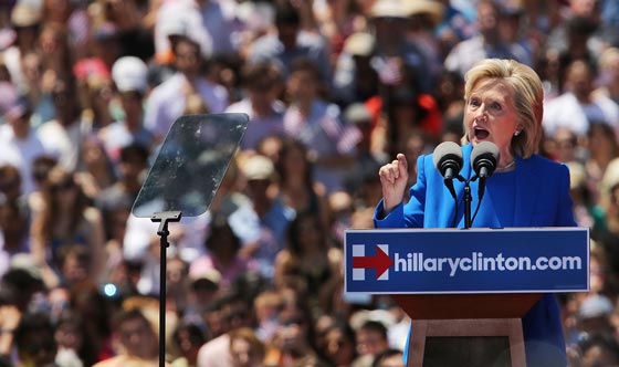 هيلاري كلنتون تدشن حملتها الانتخابية الجديدة بقولها ان امها عملت خادمة منزل!! صورة رقم 12