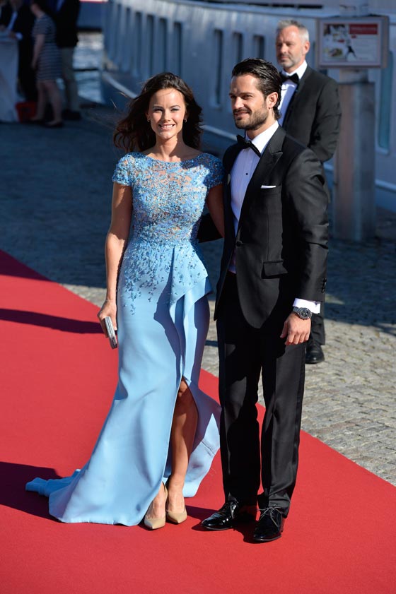 امير سويدي يرتبط بنجمة خلع الملابسة ومطرب سوري يحيي حفل زواجه!! صورة رقم 44 امير سويدي يرتبط بنجمة خلع الملابسة ومطرب سوري يحيي حفل زواجه!! صورة رقم 44