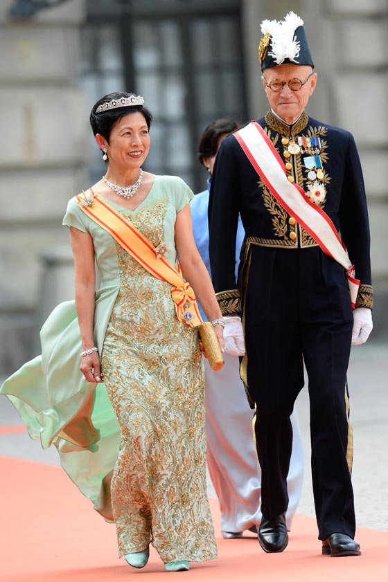 امير سويدي يرتبط بنجمة خلع الملابسة ومطرب سوري يحيي حفل زواجه!! صورة رقم 27 امير سويدي يرتبط بنجمة خلع الملابسة ومطرب سوري يحيي حفل زواجه!! صورة رقم 27