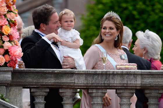 امير سويدي يرتبط بنجمة خلع الملابسة ومطرب سوري يحيي حفل زواجه!! صورة رقم 28 امير سويدي يرتبط بنجمة خلع الملابسة ومطرب سوري يحيي حفل زواجه!! صورة رقم 28