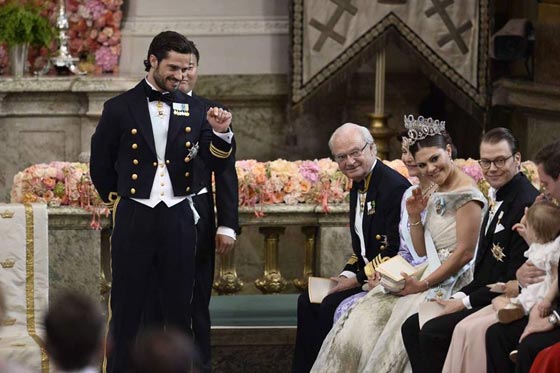 امير سويدي يرتبط بنجمة خلع الملابسة ومطرب سوري يحيي حفل زواجه!! صورة رقم 3 امير سويدي يرتبط بنجمة خلع الملابسة ومطرب سوري يحيي حفل زواجه!! صورة رقم 3