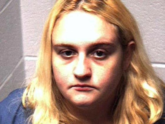 الاعدام لامرأة وضعت مولودا في حمام حانة والقته بالمرحاض صورة رقم 3