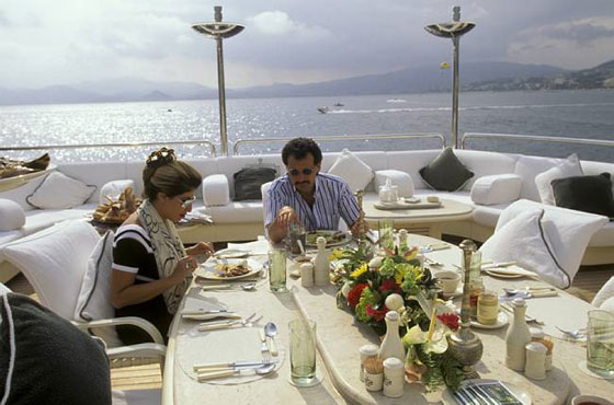 بعد عامين من النزاع.. تسوية قانونية بين فوربس والوليد بن طلال حول حجم ثروته صورة رقم 5 بعد عامين من النزاع.. تسوية قانونية بين فوربس والوليد بن طلال حول حجم ثروته صورة رقم 5