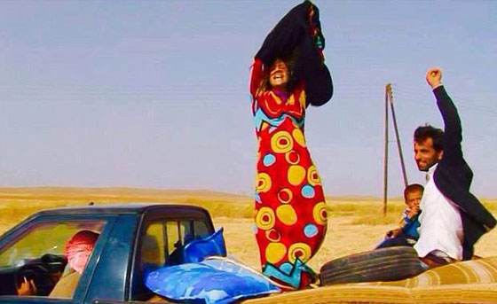 متمردات ايرانيات يتحدين قوانين بلادهن بخلعهن الحجاب صورة رقم 14