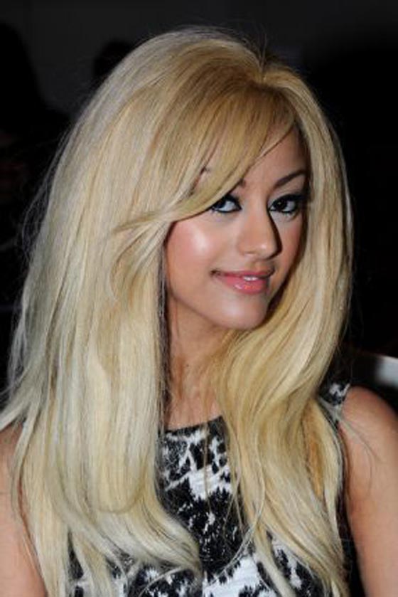  جزائرية تتعرى في حملة للرفق بالحيوان وتشجيع الغذاء النباتي صورة رقم 8