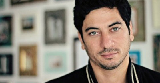 فيديو.. الشاعر الفلسطيني مروان مخول يبكي مذيعة لبنانية على الهواء صورة رقم 1 فيديو.. الشاعر الفلسطيني مروان مخول يبكي مذيعة لبنانية على الهواء صورة رقم 1