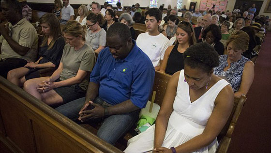 قاتل السود بامريكا مصاب بعقدة النساء ومنطوي بسبب نزاعات اسرية صورة رقم 9