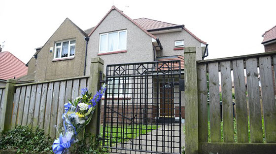 بالصور.. الغيرة دفعت كلب العائلة المدلل لقتل رضيع عمره 3 اسابيع صورة رقم 4 بالصور.. الغيرة دفعت كلب العائلة المدلل لقتل رضيع عمره 3 اسابيع صورة رقم 4