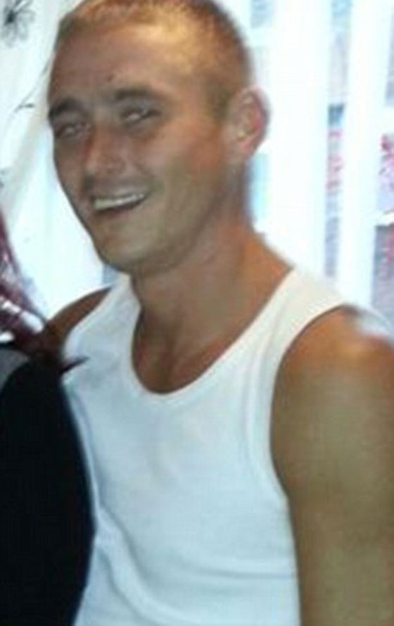 بالصور.. الغيرة دفعت كلب العائلة المدلل لقتل رضيع عمره 3 اسابيع صورة رقم 6 بالصور.. الغيرة دفعت كلب العائلة المدلل لقتل رضيع عمره 3 اسابيع صورة رقم 6