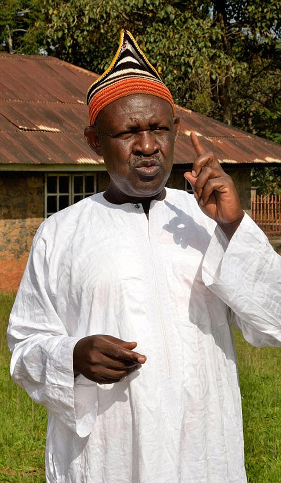  ملك افريقي ورث 72 زوجة من زوجات لأبيه ولديه 500 طفل  صورة رقم 2