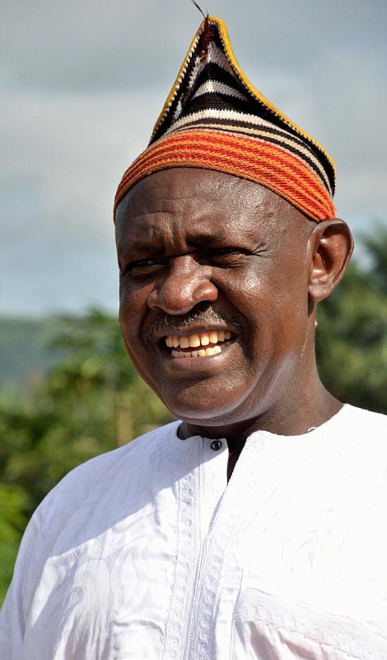  ملك افريقي ورث 72 زوجة من زوجات لأبيه ولديه 500 طفل  صورة رقم 3