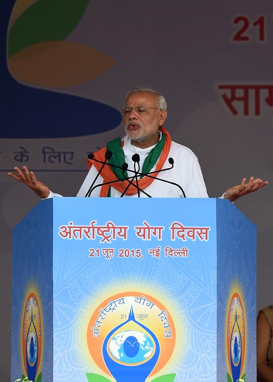 بالفيديو والصور.. العالم يخصّص يوم 21 حزيران للاحتفال بيوم اليوغا صورة رقم 21 بالفيديو والصور.. العالم يخصّص يوم 21 حزيران للاحتفال بيوم اليوغا صورة رقم 21