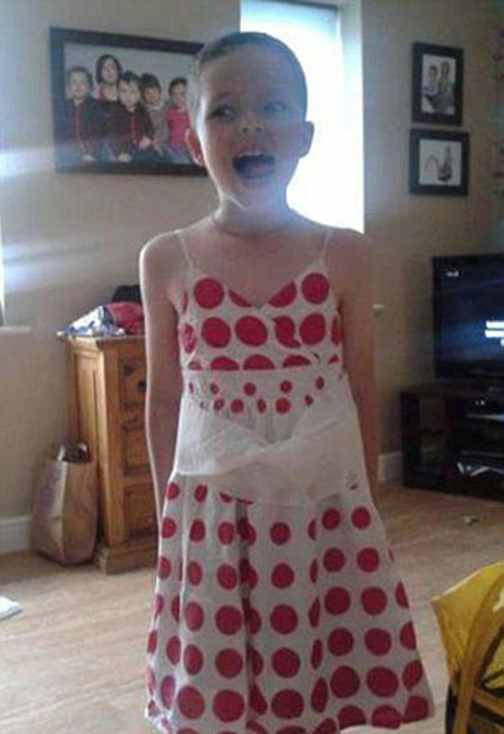 صور فتى عمره 9 سنوات تحوّل لفتاة بتشجيع امه! صورة رقم 5 صور فتى عمره 9 سنوات تحوّل لفتاة بتشجيع امه! صورة رقم 5