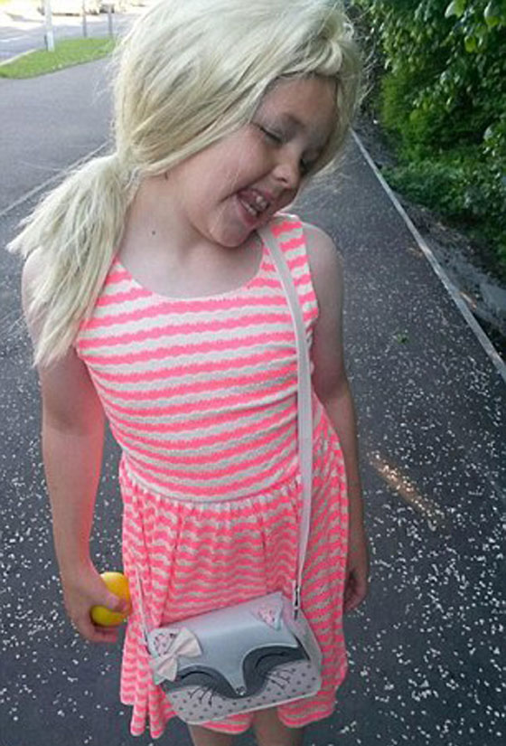 صور فتى عمره 9 سنوات تحوّل لفتاة بتشجيع امه! صورة رقم 7 صور فتى عمره 9 سنوات تحوّل لفتاة بتشجيع امه! صورة رقم 7