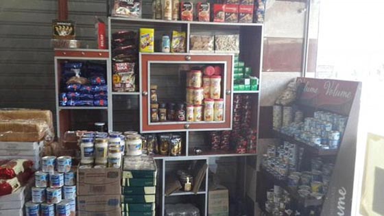  بالصور.. الدواعش يتناولون اشهى الأطباق وأهل الرقة يتضوّرون جوعا صورة رقم 4