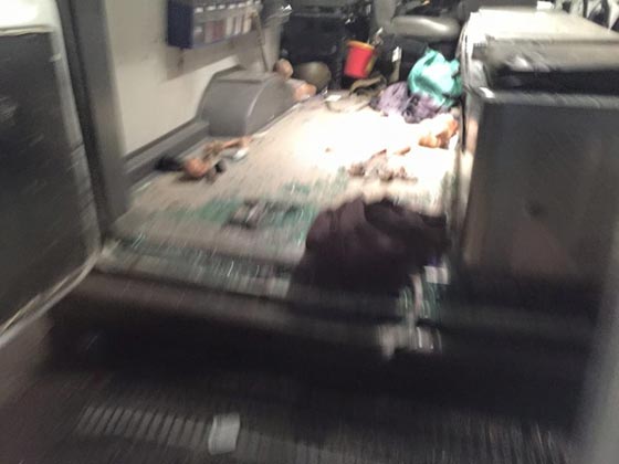 شبان دروز يعترضون سيارة عسكرية تنقل جرحى سوريين الى اسرائيل ويقتلون احدهم صورة رقم 6