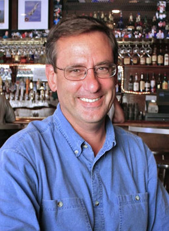 العثور على جثة طباخ كلينتون وبوش المفقود منذ خرج في رحلة تسلق صورة رقم 8