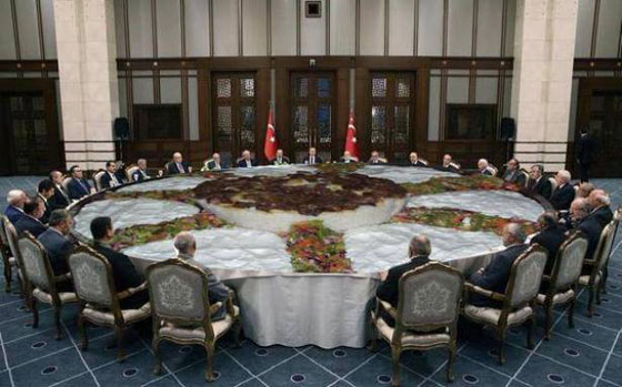 بالصور.. انتقادات لمائدة الافطار العملاقة تفجر غضب اردوغان صورة رقم 5 بالصور.. انتقادات لمائدة الافطار العملاقة تفجر غضب اردوغان صورة رقم 5