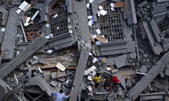 صور تحبس الانفاس بعدسة مصورة امريكية شجاعة في حرب غزة صورة رقم 3 صور تحبس الانفاس بعدسة مصورة امريكية شجاعة في حرب غزة صورة رقم 3