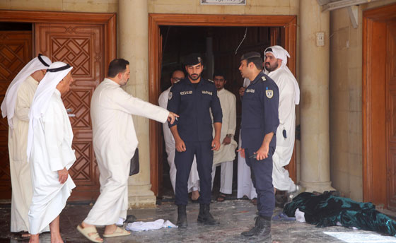 والد مفجر المسجد بالكويت: ابني قال انه سيعتكف ولم يبدي سلوكا غريبا صورة رقم 3