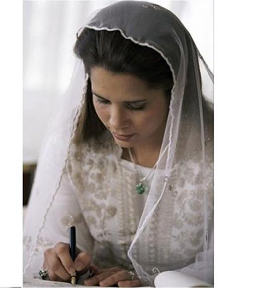 صور نادرة: عقد قران الشيخ محمد بن راشد آل مكتوم على الاميرة هيا بنت الحسين صورة رقم 6