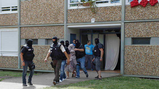 منفذ اعتداء فرنسا قطع راس ضحيته والتقط معه سيلفي.. قبل هجومه!! صورة رقم 1 منفذ اعتداء فرنسا قطع راس ضحيته والتقط معه سيلفي.. قبل هجومه!! صورة رقم 1